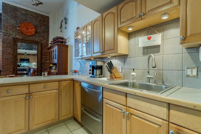 609 State St Unit 7, Portsmouth, NH 03801