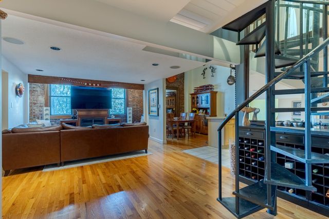 609 State St Unit 7, Portsmouth, NH 03801