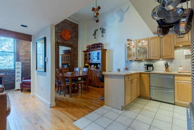 609 State St Unit 7, Portsmouth, NH 03801