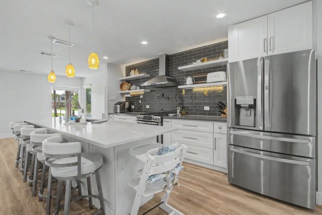 6550 Lockheed Boulevard, Dallas, TX 75209