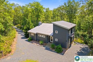 22 Sequin Circle, Penn Forest Twp, PA 18229