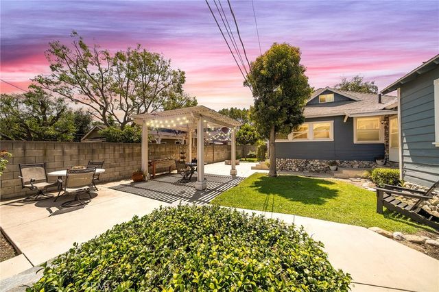 560 N 2nd Avenue, Upland, CA 91786