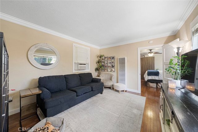 560 N 2nd Avenue, Upland, CA 91786