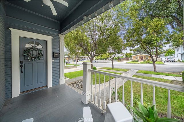 560 N 2nd Avenue, Upland, CA 91786