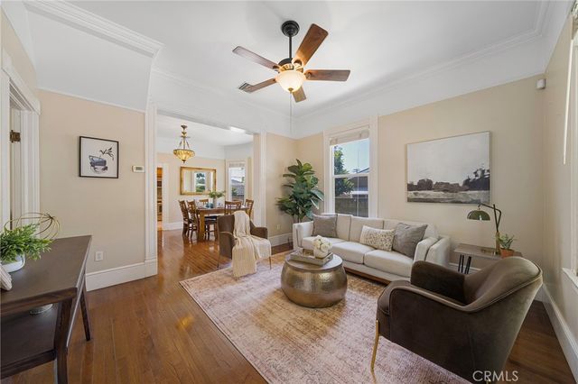 560 N 2nd Avenue, Upland, CA 91786