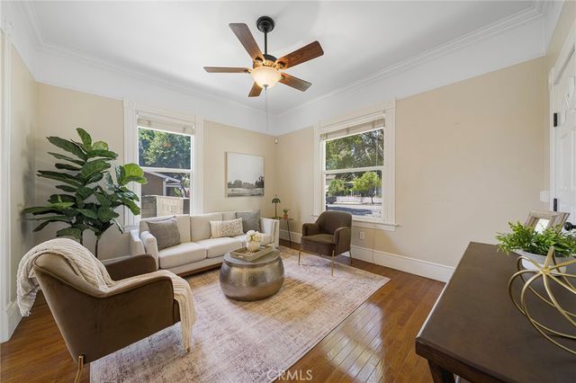 560 N 2nd Avenue, Upland, CA 91786