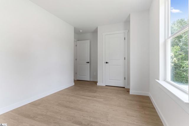 18 Catawba Avenue, Greenville, SC 29611