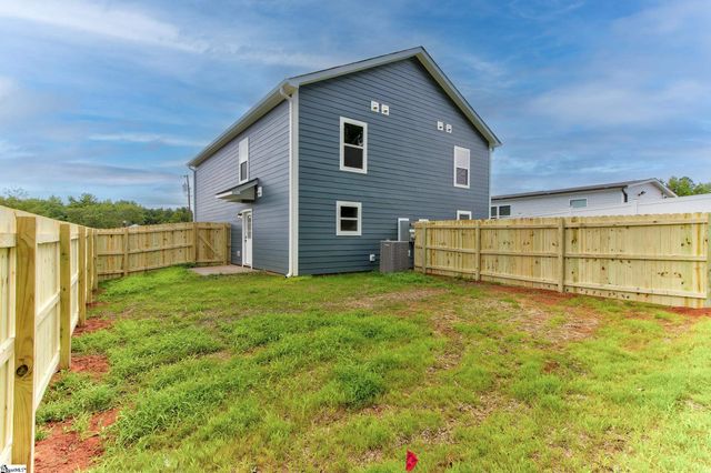 18 Catawba Avenue, Greenville, SC 29611