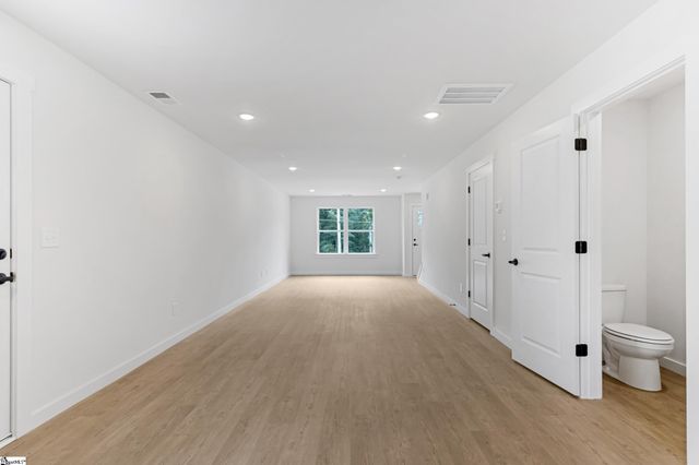 18 Catawba Avenue, Greenville, SC 29611