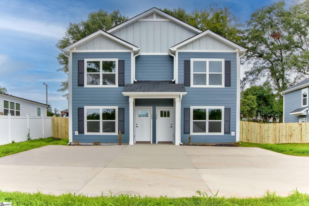 18 Catawba Avenue, Greenville, SC 29611