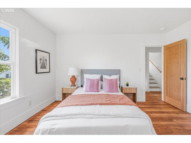 5731 Ne 10TH Ave, Portland, OR 97211