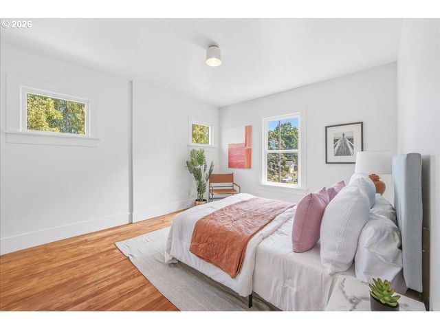 5731 Ne 10TH Ave, Portland, OR 97211