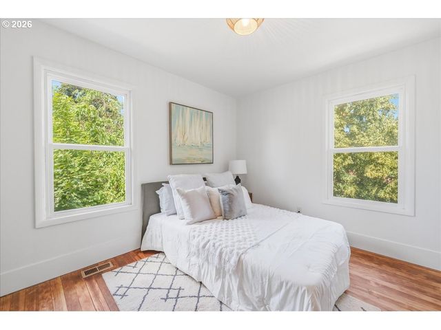 5731 Ne 10TH Ave, Portland, OR 97211