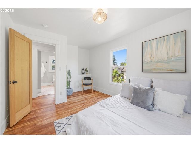 5731 Ne 10TH Ave, Portland, OR 97211