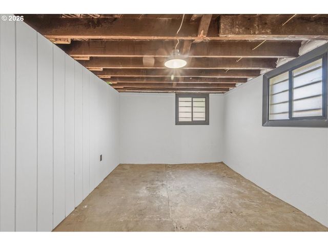 5731 Ne 10TH Ave, Portland, OR 97211