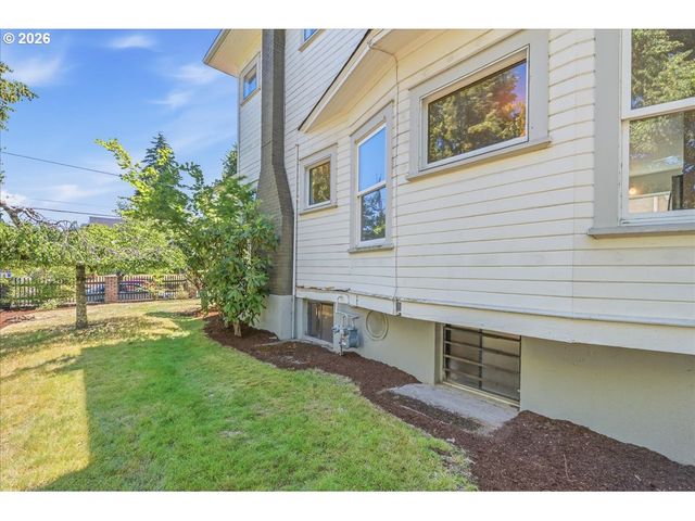 5731 Ne 10TH Ave, Portland, OR 97211