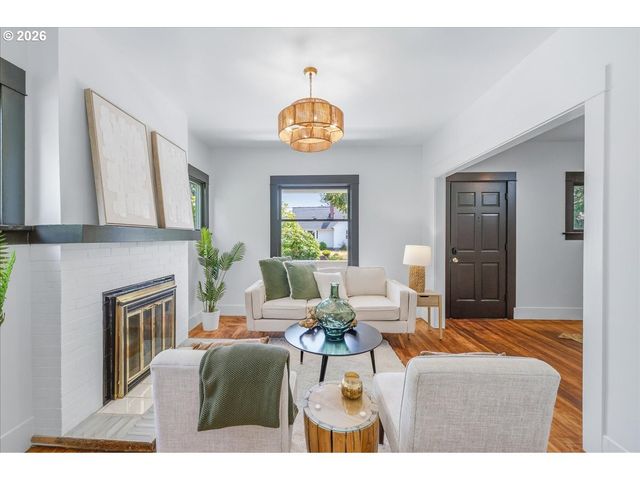 5731 Ne 10TH Ave, Portland, OR 97211