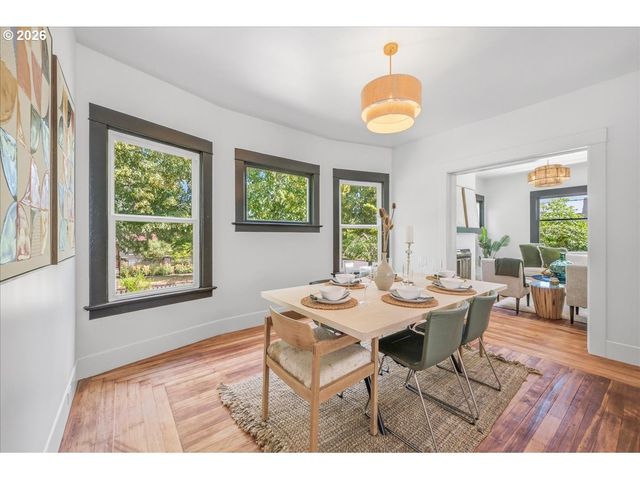 5731 Ne 10TH Ave, Portland, OR 97211
