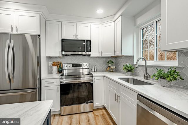 1223 HAWTHORNE LN, West Chester, PA 19380