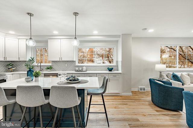 1223 HAWTHORNE LN, West Chester, PA 19380