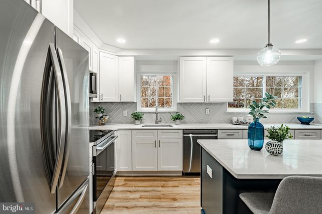 1223 HAWTHORNE LN, West Chester, PA 19380