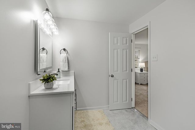 1223 HAWTHORNE LN, West Chester, PA 19380