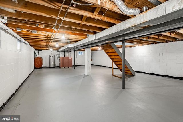 1223 HAWTHORNE LN, West Chester, PA 19380