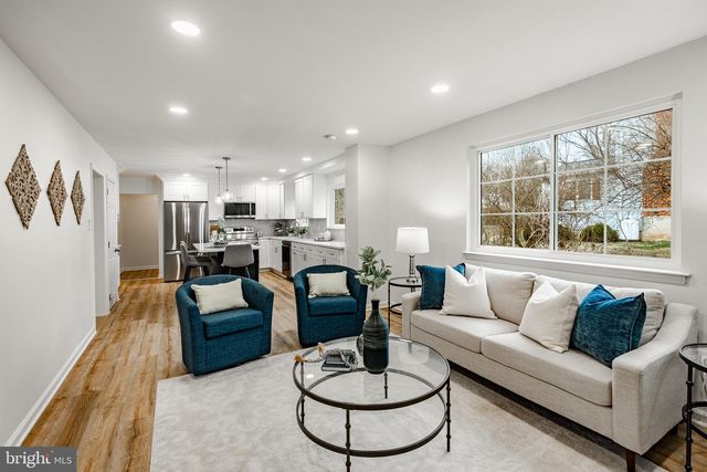 1223 HAWTHORNE LN, West Chester, PA 19380