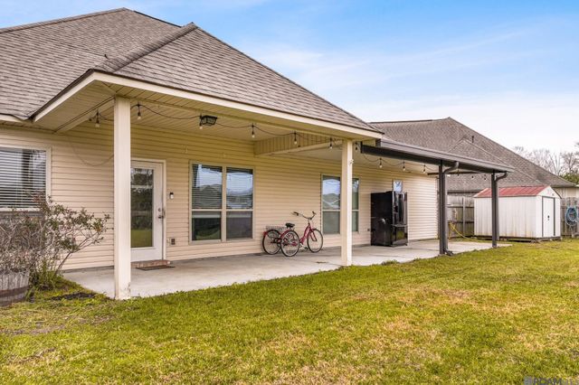 13440 Larch Ct, Denham Springs, LA 70726