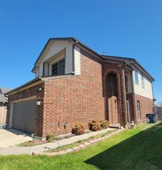 6468 Regina Drive, Fort Worth, TX 76131
