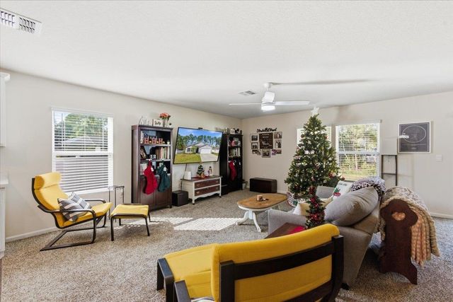 100 Ryan Dr, Palm Coast, FL 32164