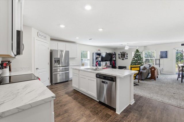 100 Ryan Dr, Palm Coast, FL 32164