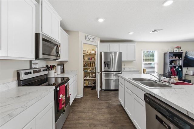 100 Ryan Dr, Palm Coast, FL 32164