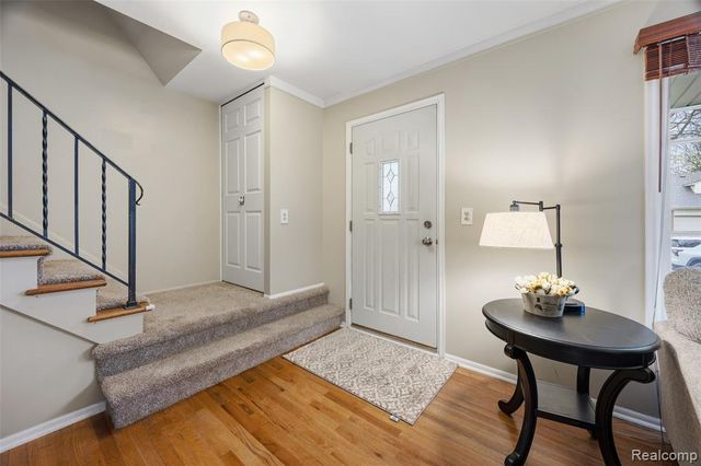 30515 Jeanine Street, Livonia, MI 48152