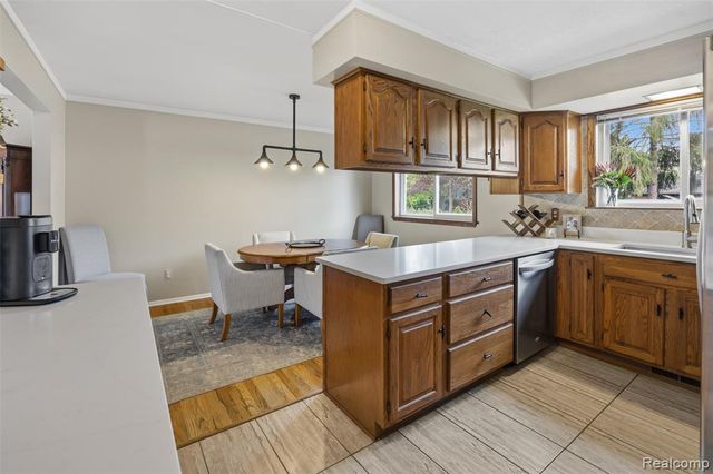 30515 Jeanine Street, Livonia, MI 48152