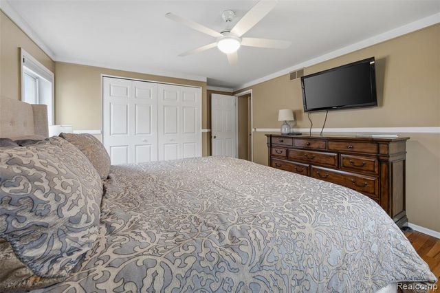 30515 Jeanine Street, Livonia, MI 48152