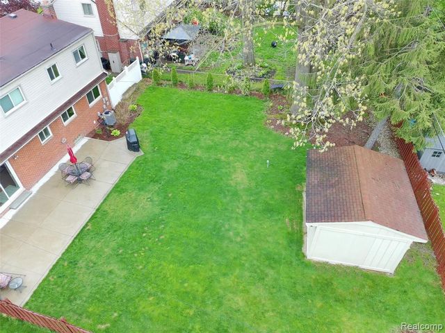 30515 Jeanine Street, Livonia, MI 48152