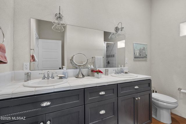 49 Right Of Way Road, Tubac, AZ 85646