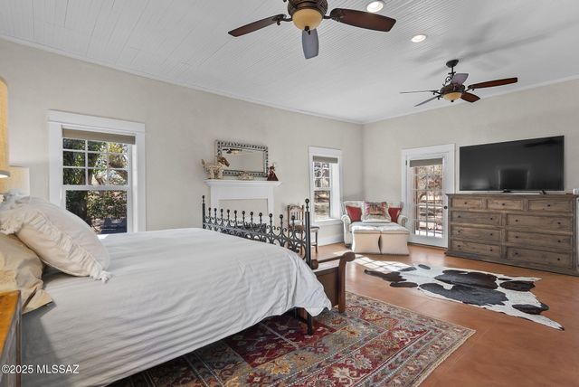 49 Right Of Way Road, Tubac, AZ 85646