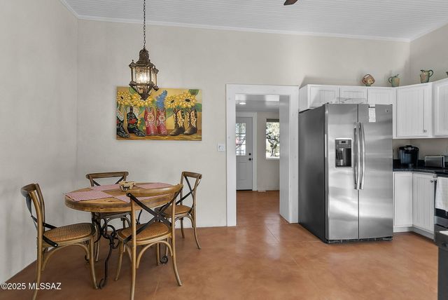 49 Right Of Way Road, Tubac, AZ 85646