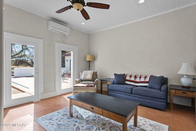 49 Right Of Way Road, Tubac, AZ 85646