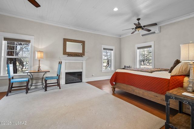 49 Right Of Way Road, Tubac, AZ 85646