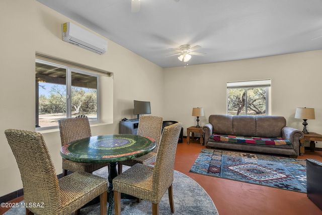 49 Right Of Way Road, Tubac, AZ 85646