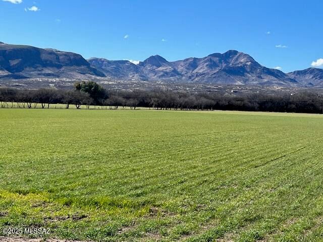 49 Right Of Way Road, Tubac, AZ 85646