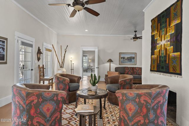 49 Right Of Way Road, Tubac, AZ 85646