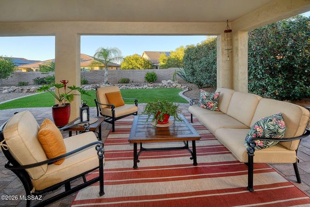 2397 E Skywalker Way, Green Valley, AZ 85614