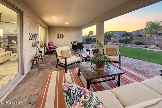 2397 E Skywalker Way, Green Valley, AZ 85614