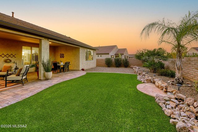 2397 E Skywalker Way, Green Valley, AZ 85614