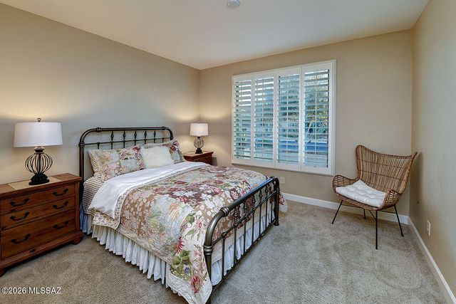 2397 E Skywalker Way, Green Valley, AZ 85614