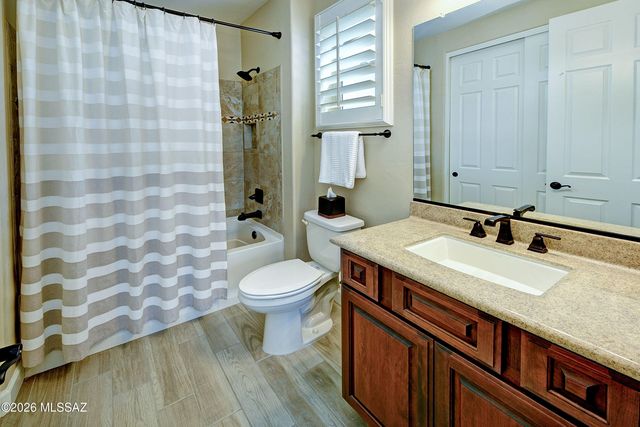 2397 E Skywalker Way, Green Valley, AZ 85614